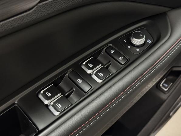 Geely Tugella I Рестайлинг с пробегом 2023 года, цена 2 974 000 рублей, 22540 км, внедорожник, Автокод Объявления