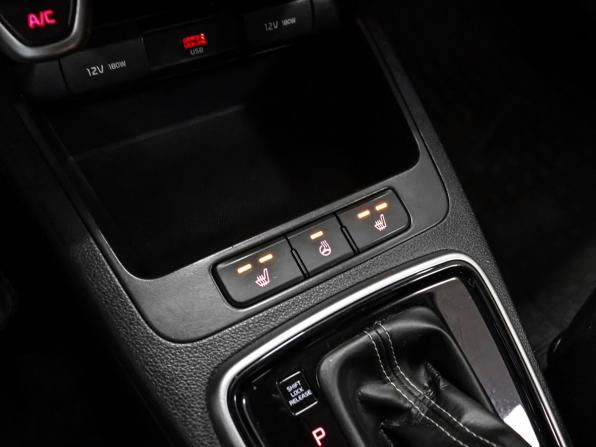 Kia Rio IV Рестайлинг с пробегом 2021 года, цена 1 129 000 рублей, 119445 км, хэтчбек, Автокод Объявления