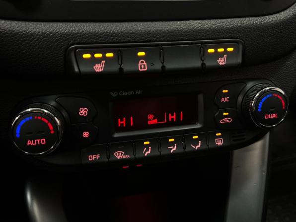 Kia Ceed II Рестайлинг с пробегом 2017 года, цена 1 550 000 рублей, 64605 км, хэтчбек, Автокод Объявления