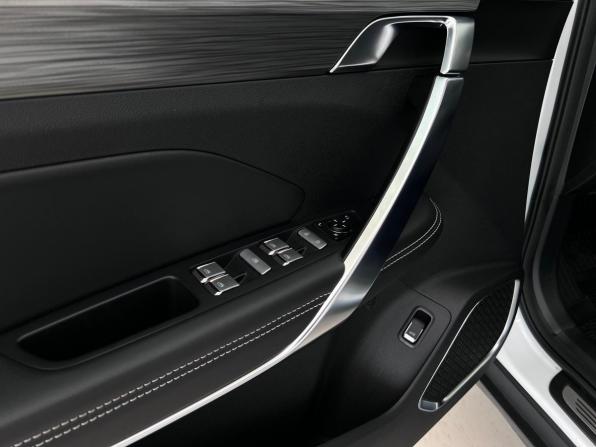 Geely Atlas Pro с пробегом 2023 года, цена 2 299 000 рублей, 15438 км, внедорожник, Автокод Объявления