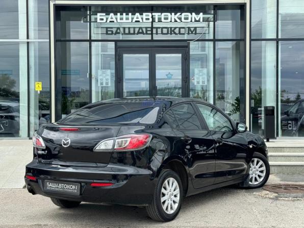 Mazda 3 II (BL) Рестайлинг с пробегом 2011 года, цена 799 000 рублей, 207070 км, седан, Автокод Объявления
