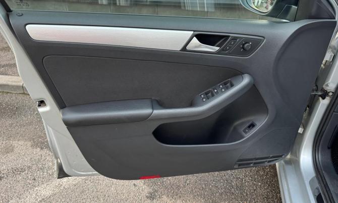 Volkswagen Jetta VI с пробегом 2013 года, цена 869 000 рублей, 179720 км, седан, Автокод Объявления