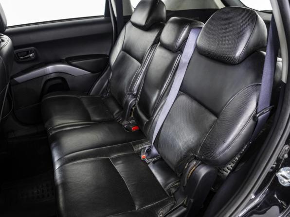Mitsubishi Outlander II с пробегом 2008 года, цена 848 000 рублей, 300000 км, внедорожник, Автокод Объявления