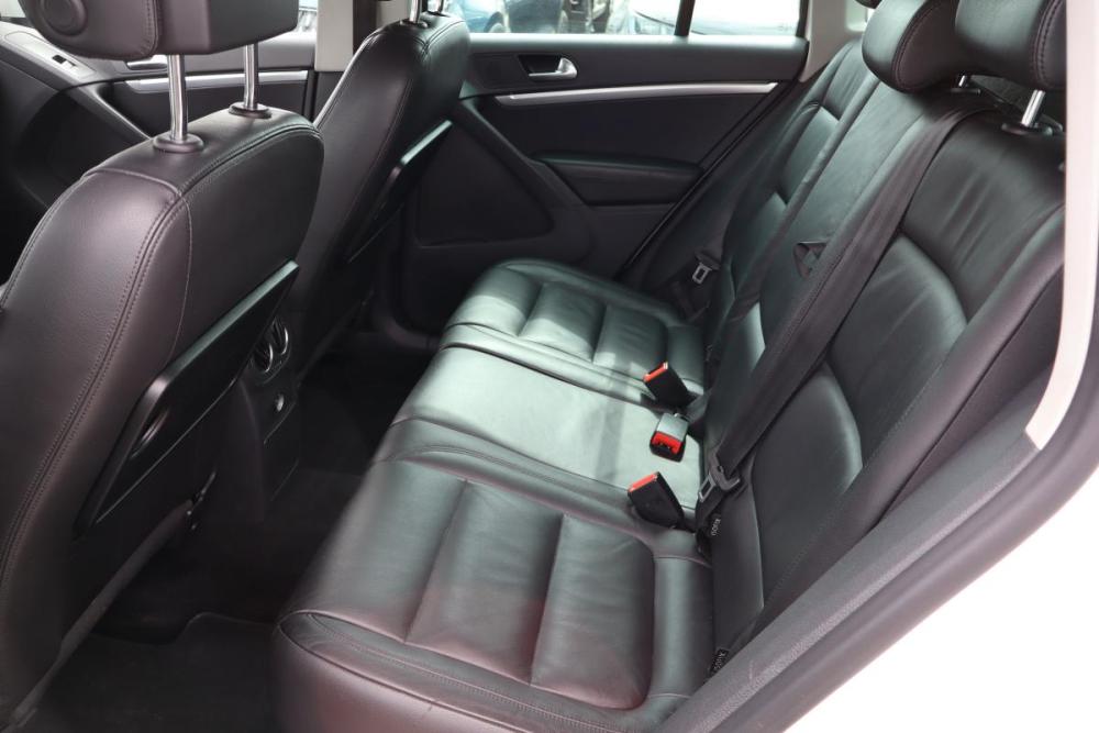 Volkswagen Tiguan I Рестайлинг Санкт-Петербург  - изображение 13