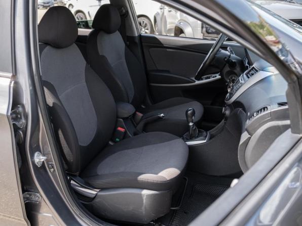 Hyundai Solaris I с пробегом 2012 года, цена 899 000 рублей, 182276 км, хэтчбек, Автокод Объявления
