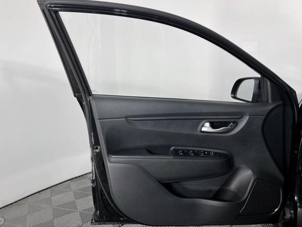 Kia Rio IV Рестайлинг с пробегом 2021 года, цена 1 899 000 рублей, 31000 км, хэтчбек, Автокод Объявления