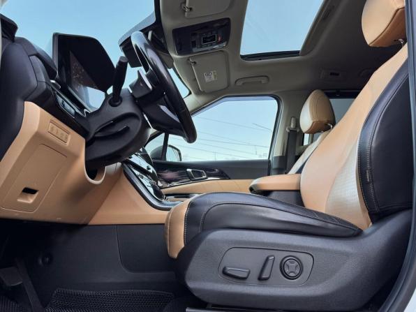 Kia Carnival IV с пробегом 2020 года, цена 3 600 000 рублей, 105000 км, минивэн, Автокод Объявления