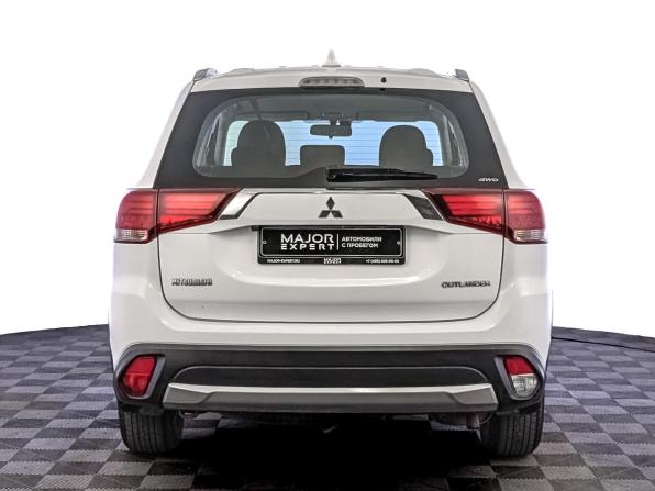 Mitsubishi Outlander III Рестайлинг 2 с пробегом 2017 года, цена 1 750 000 рублей, 155000 км, внедорожник, Автокод Объявления