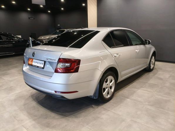 Skoda Octavia III (A7) Рестайлинг с пробегом 2018 года, цена 2 169 000 рублей, 124000 км, лифтбек, Автокод Объявления