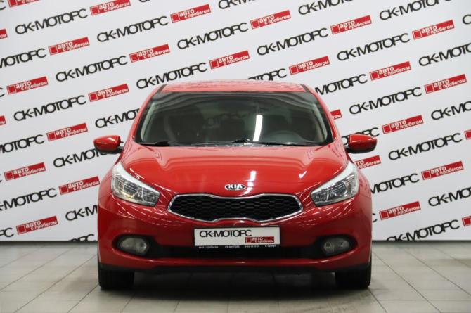 Kia Ceed II с пробегом 2014 года, цена 1 095 950 рублей, 135518 км, хэтчбек, Автокод Объявления