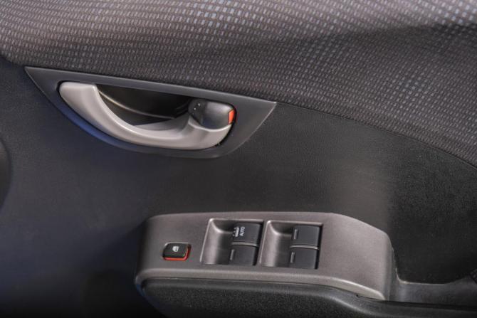 Honda Fit II с пробегом 2012 года, цена 849 000 рублей, 164000 км, хэтчбек, Автокод Объявления