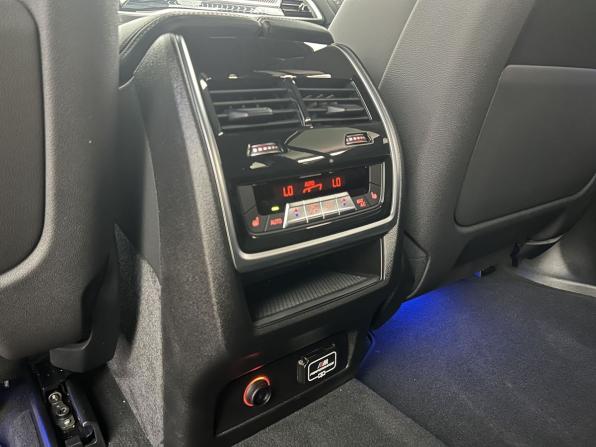 BMW X7 I (G07) Рестайлинг с пробегом 2025 года, цена 15 860 000 рублей, 5630 км, внедорожник, Автокод Объявления