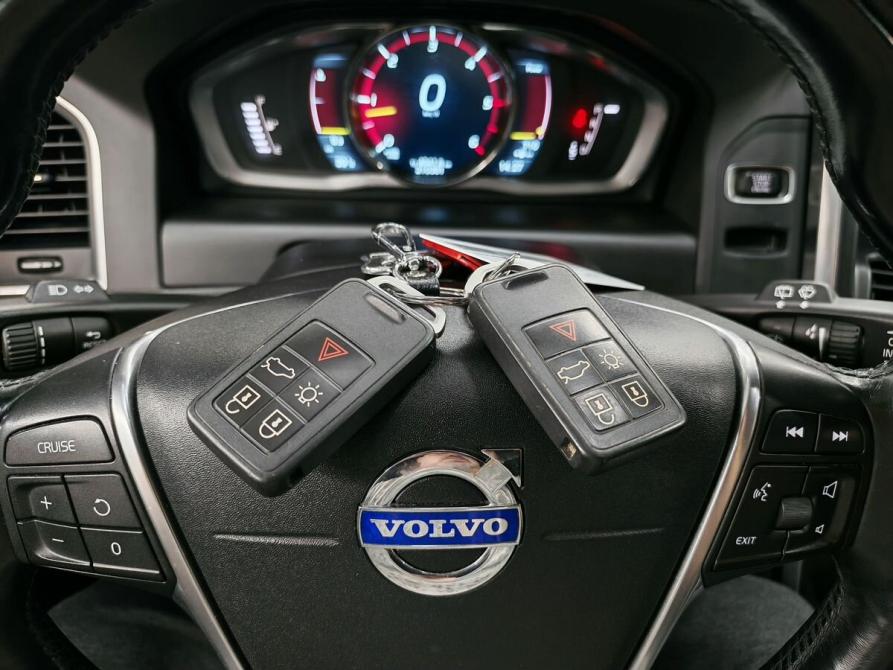 Volvo XC60 I Рестайлинг Москва  - изображение 17