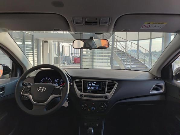 Hyundai Solaris II Рестайлинг с пробегом 2021 года, цена 1 764 000 рублей, 21034 км, седан, Автокод Объявления