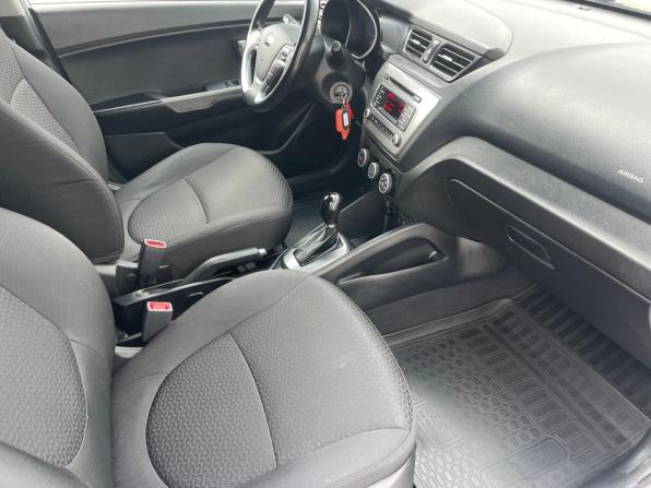 Kia Rio III Рестайлинг с пробегом 2017 года, цена 1 158 900 рублей, 65126 км, седан, Автокод Объявления