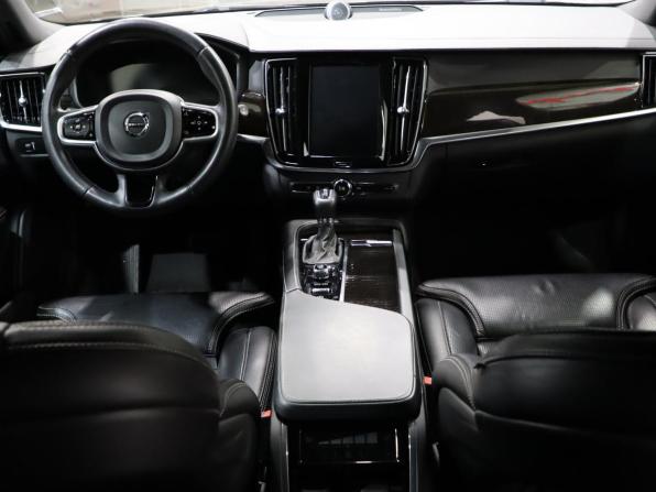 Volvo V90 II с пробегом 2018 года, цена 3 190 000 рублей, 191923 км, универсал, Автокод Объявления