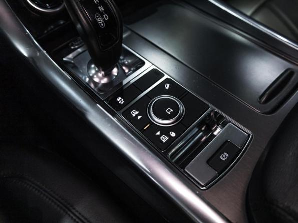 Land Rover Range Rover Sport II Рестайлинг с пробегом 2019 года, цена 4 749 700 рублей, 131419 км, внедорожник, Автокод Объявления