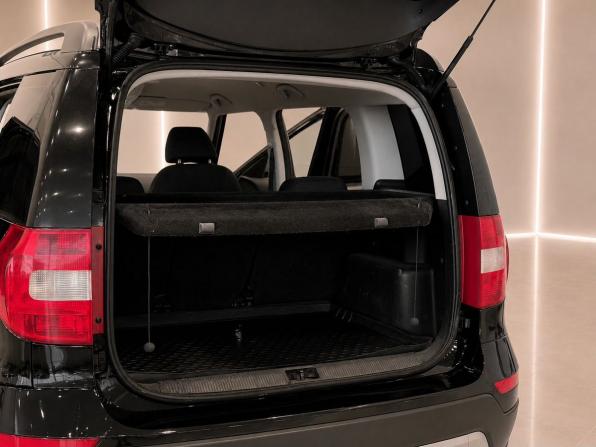 Skoda Yeti I Рестайлинг с пробегом 2015 года, цена 1 195 000 рублей, 199930 км, внедорожник, Автокод Объявления