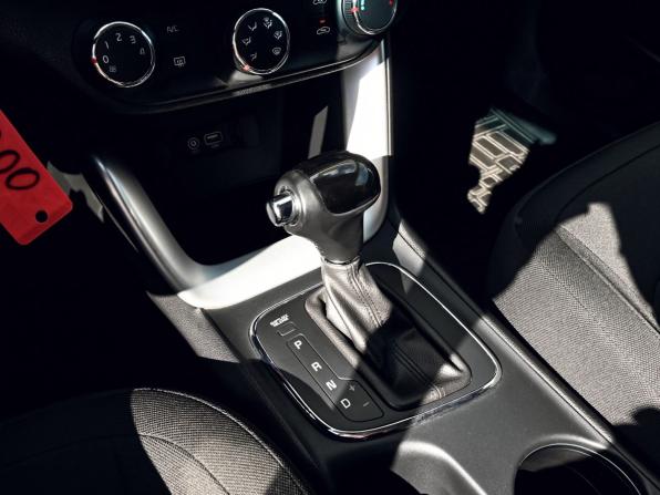 Kia Ceed II Рестайлинг с пробегом 2018 года, цена 1 569 000 рублей, 62648 км, хэтчбек, Автокод Объявления