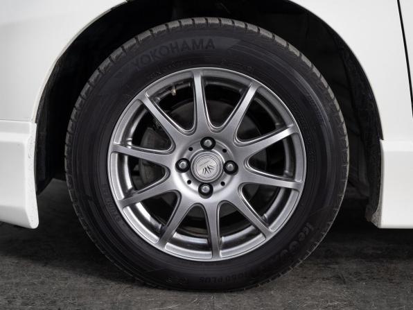 Honda Freed I с пробегом 2009 года, цена 1 029 300 рублей, 116707 км, компактвэн, Автокод Объявления