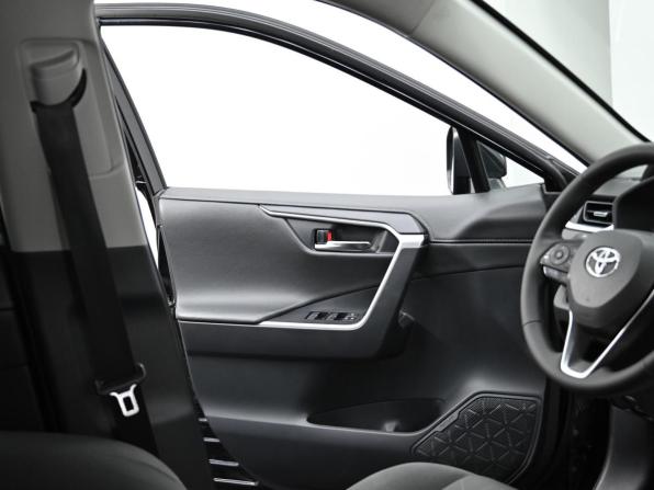 Toyota RAV4 V (XA50) с пробегом 2021 года, цена 2 799 000 рублей, 143000 км, внедорожник, Автокод Объявления