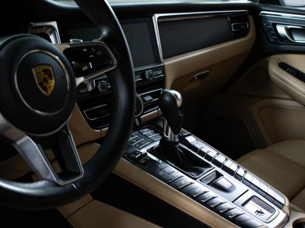 Porsche Macan I Рестайлинг с пробегом 2021 года, цена 5 985 000 рублей, 82836 км, внедорожник, Автокод Объявления