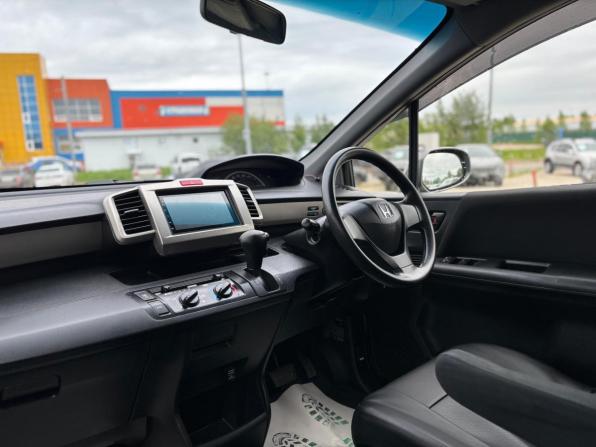 Honda Freed I Рестайлинг с пробегом 2012 года, цена 930 000 рублей, 222907 км, компактвэн, Автокод Объявления