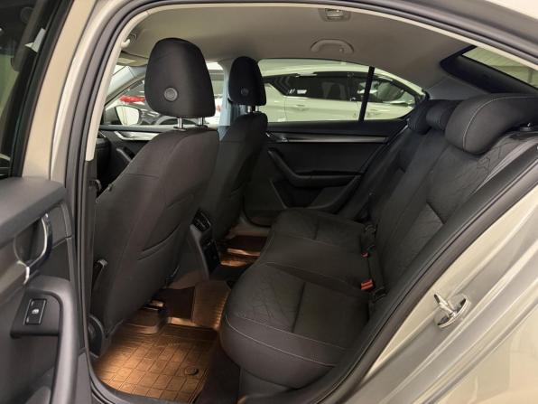 Skoda Octavia III (A7) Рестайлинг с пробегом 2020 года, цена 1 239 000 рублей, 63298 км, лифтбек, Автокод Объявления