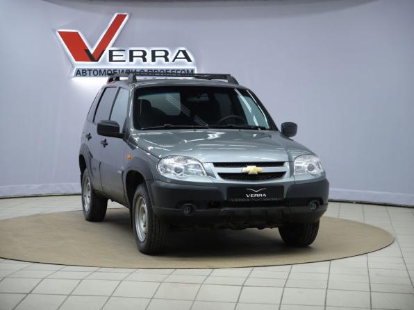Chevrolet Niva I Рестайлинг с пробегом 2017 года, цена 690 000 рублей, 76130 км, внедорожник, Автокод Объявления