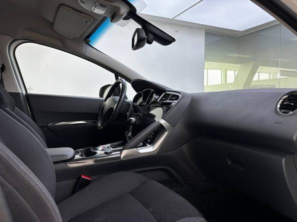 Peugeot 3008 I Рестайлинг с пробегом 2014 года, цена 905 000 рублей, 194419 км, внедорожник, Автокод Объявления