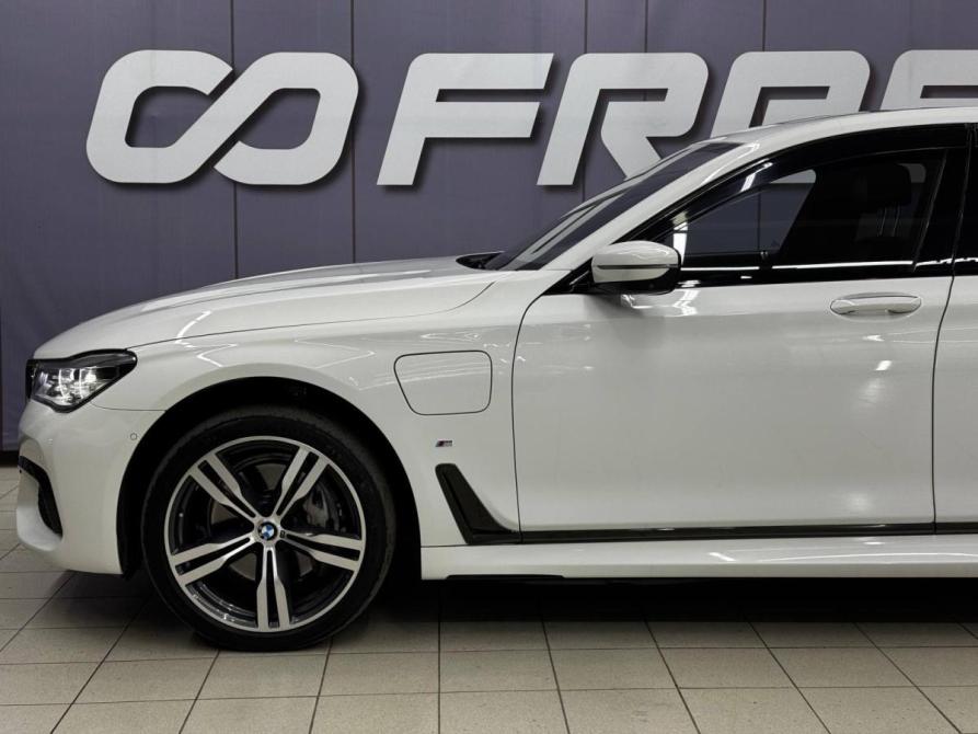 BMW 7 серии VI (G11/G12) Благовещенск  - изображение 10