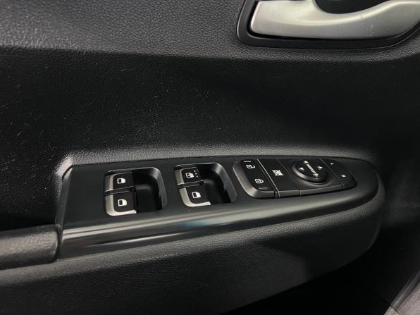 Kia Rio IV с пробегом 2017 года, цена 1 275 000 рублей, 122094 км, седан, Автокод Объявления