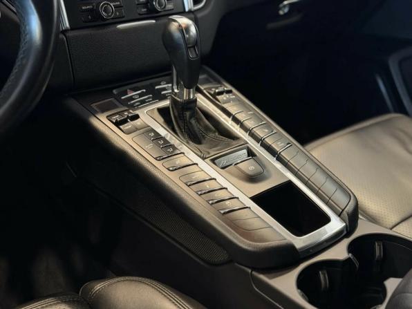 Porsche Macan I с пробегом 2015 года, цена 3 290 000 рублей, 167599 км, внедорожник, Автокод Объявления
