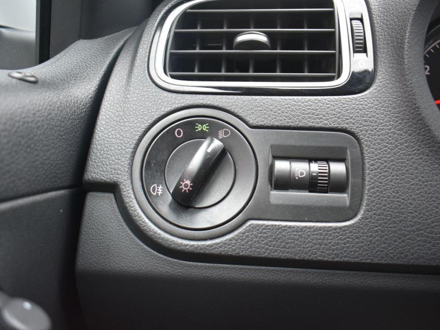 Volkswagen Polo V Рестайлинг Мурманск  - изображение 10