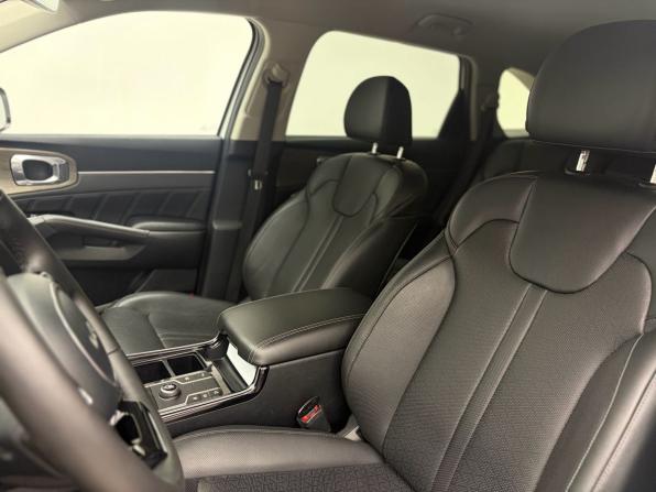 Kia Sorento IV с пробегом 2023 года, цена 3 799 000 рублей, 34100 км, внедорожник, Автокод Объявления