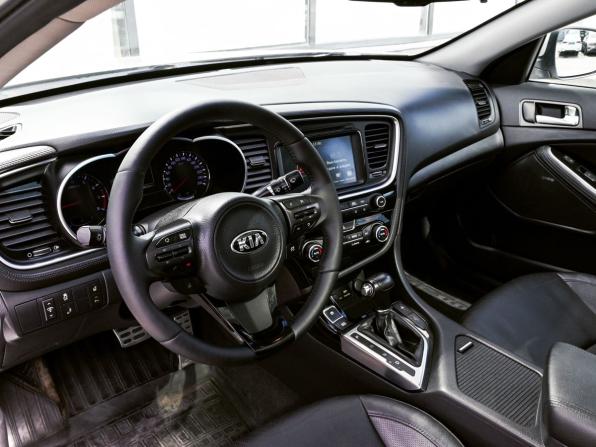 Kia Optima III Рестайлинг с пробегом 2015 года, цена 1 435 000 рублей, 205205 км, седан, Автокод Объявления