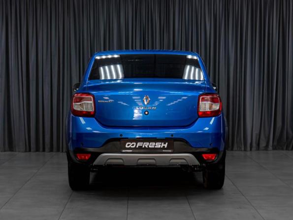 Renault Logan II Рестайлинг с пробегом 2018 года, цена 699 000 рублей, 302009 км, седан, Автокод Объявления