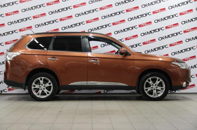 Mitsubishi Outlander III с пробегом 2012 года, цена 1 485 950 рублей, 204212 км, внедорожник, Автокод Объявления