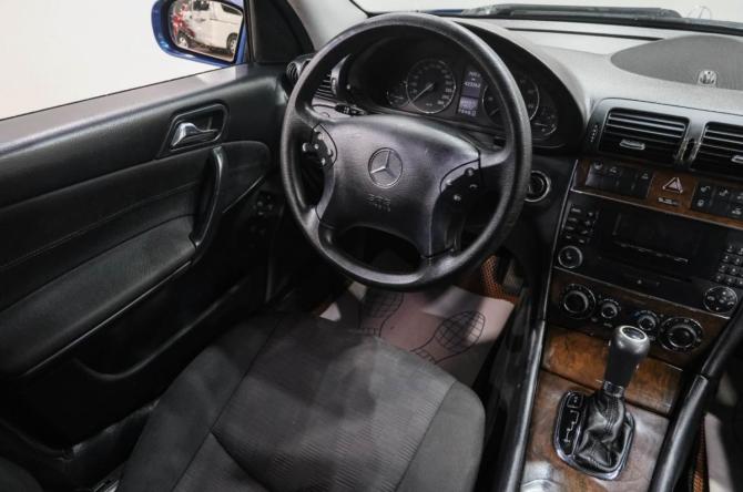 Mercedes-Benz C-Класс II (W203) Рестайлинг с пробегом 2005 года, цена 699 000 рублей, 423000 км, седан, Автокод Объявления