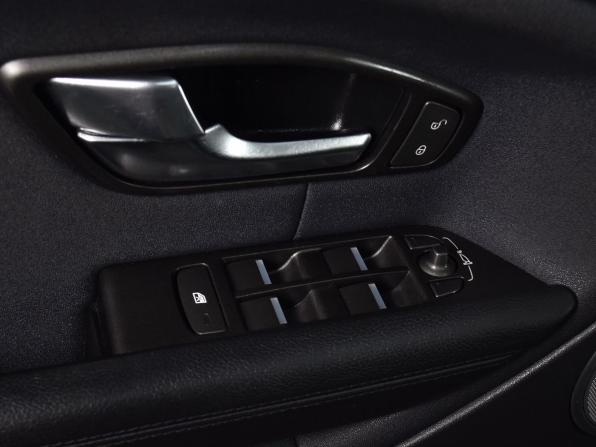 Land Rover Range Rover Evoque I Рестайлинг с пробегом 2017 года, цена 2 599 997 рублей, 116604 км, внедорожник, Автокод Объявления