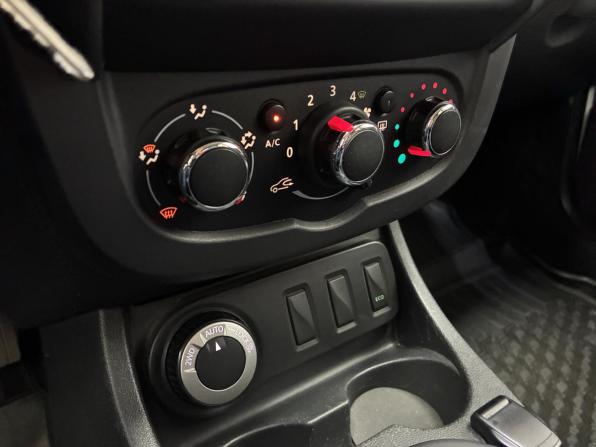 Renault Duster I Рестайлинг с пробегом 2018 года, цена 1 450 000 рублей, 135000 км, внедорожник, Автокод Объявления
