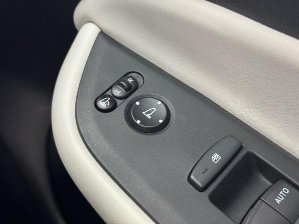 Honda Fit IV с пробегом 2020 года, цена 1 429 000 рублей, 59436 км, хэтчбек, Автокод Объявления