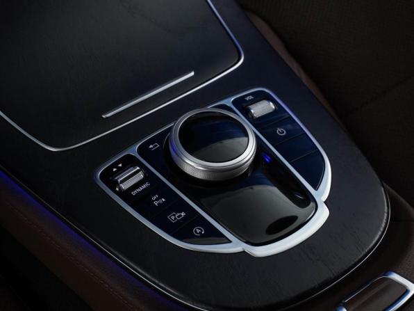 Mercedes-Benz E-Класс V (W213 S213 C238) с пробегом 2017 года, цена 3 150 055 рублей, 129156 км, седан, Автокод Объявления