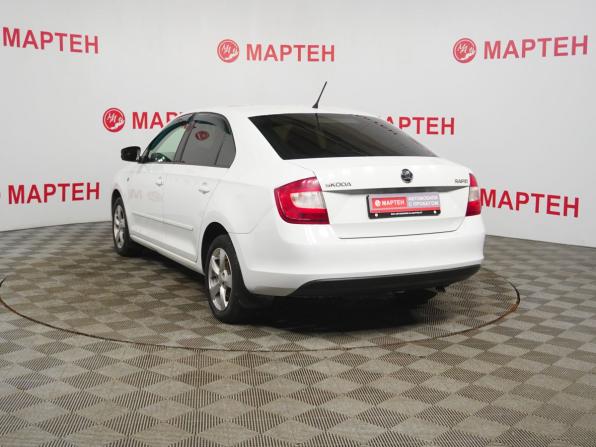 Skoda Rapid I с пробегом 2015 года, цена 1 010 000 рублей, 170206 км, лифтбек, Автокод Объявления