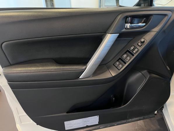 Subaru Forester IV Рестайлинг с пробегом 2015 года, цена 1 880 000 рублей, 165721 км, внедорожник, Автокод Объявления
