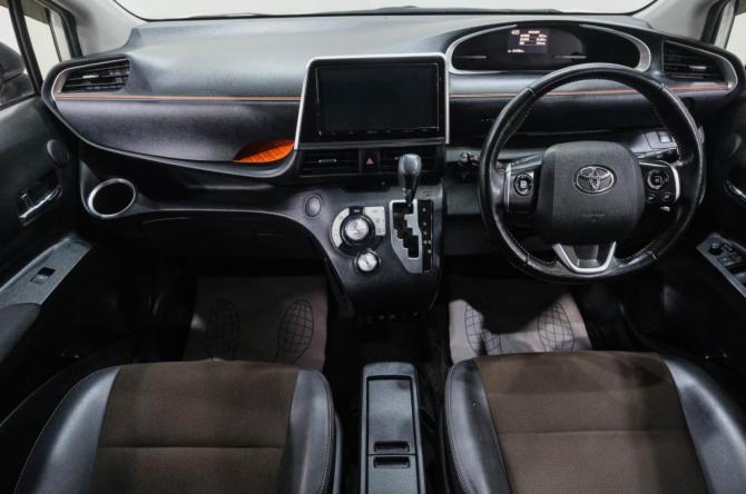 Toyota Sienta II Рестайлинг с пробегом 2020 года, цена 1 799 000 рублей, 60000 км, компактвэн, Автокод Объявления