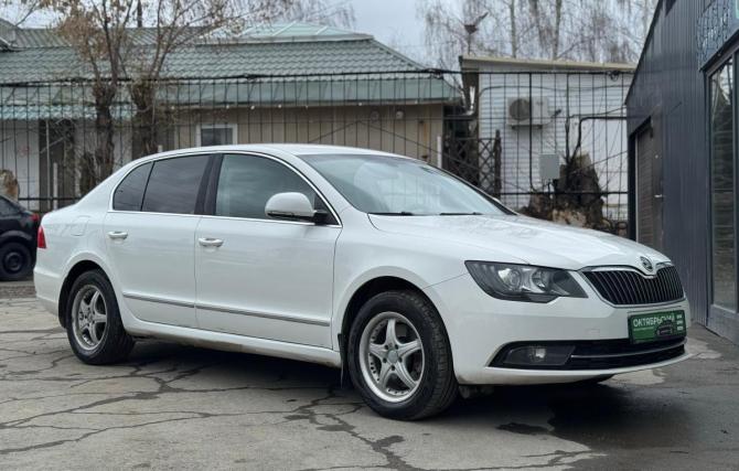 Skoda Superb II Рестайлинг с пробегом 2013 года, цена 1 049 000 рублей, 165214 км, лифтбек, Автокод Объявления