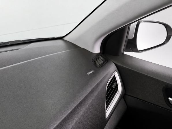Hyundai Solaris II с пробегом 2019 года, цена 1 079 000 рублей, 140941 км, седан, Автокод Объявления