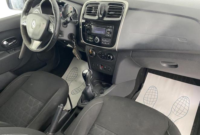Renault Sandero II с пробегом 2016 года, цена 730 000 рублей, 235387 км, хэтчбек, Автокод Объявления