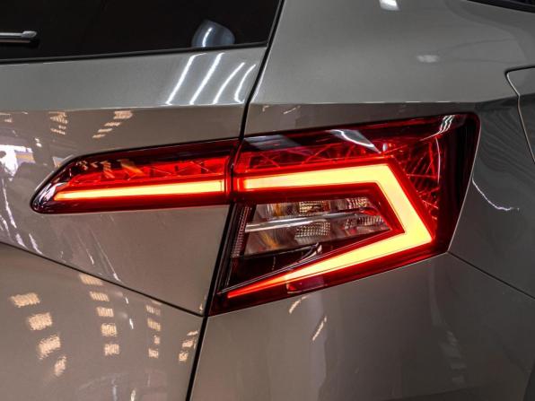 Skoda Karoq I с пробегом 2021 года, цена 2 469 000 рублей, 108834 км, внедорожник, Автокод Объявления